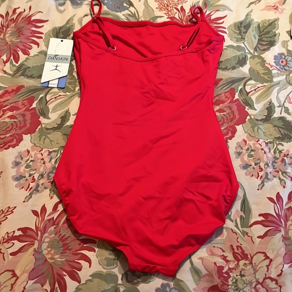 DANSKIN Size Large Leotard Classic Valentine Red Scoop-neck Adjust Strap $64 NEW - Picture 9 of 15